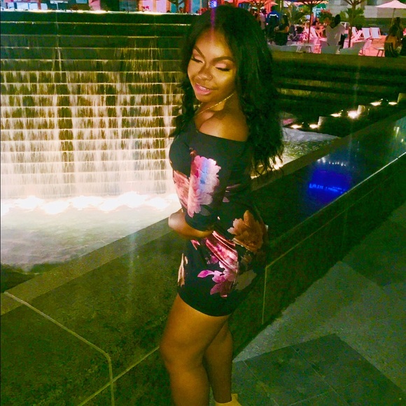 Dress - Picture 2 of 3